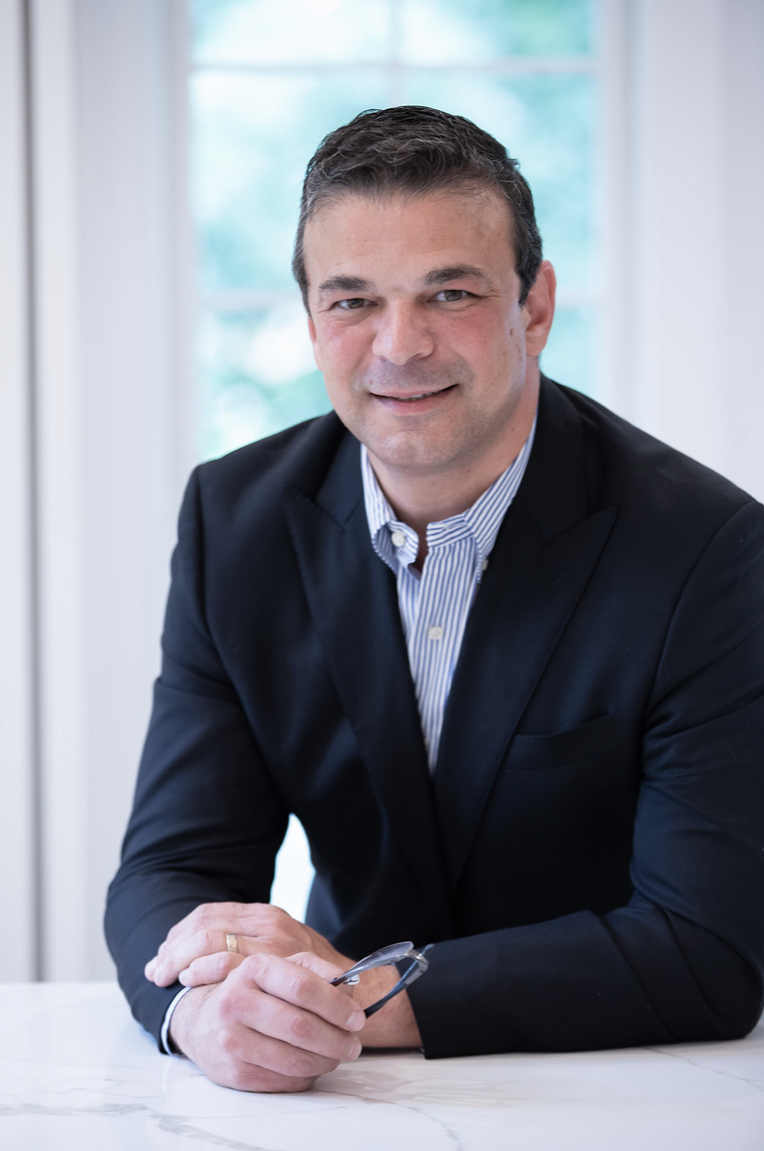 Roberto Mallmann, commercial growth executive